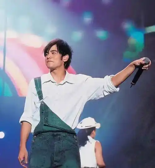 改变周杰伦品位的女人,真不是昆凌_时尚_造型_风格