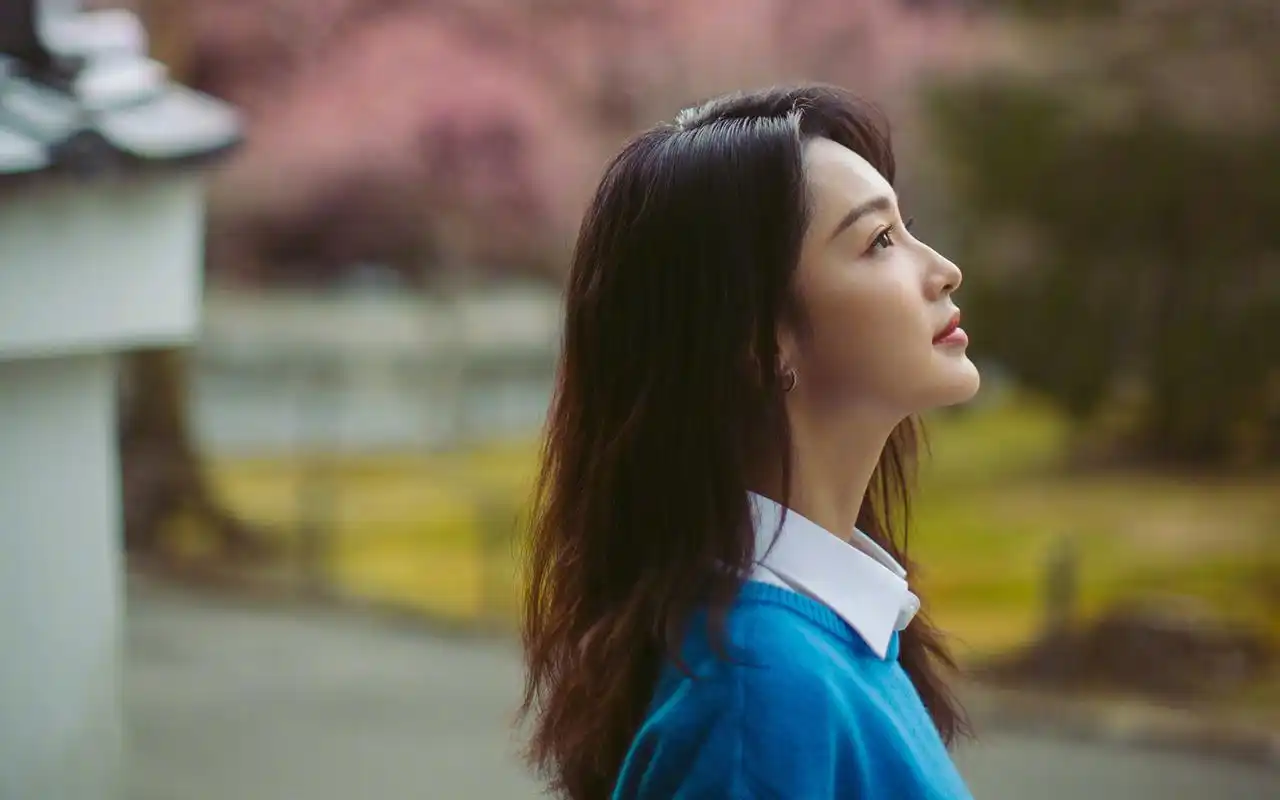 李沁,性感美女,俏丽美女,女明星,人物,壁纸李沁性感俏丽写真高清图片