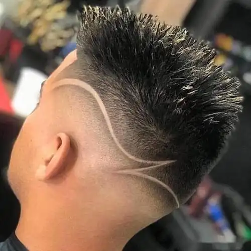 只是简单的在侧面做一道刻痕,立马有种时尚的效果,层次更加的明显.