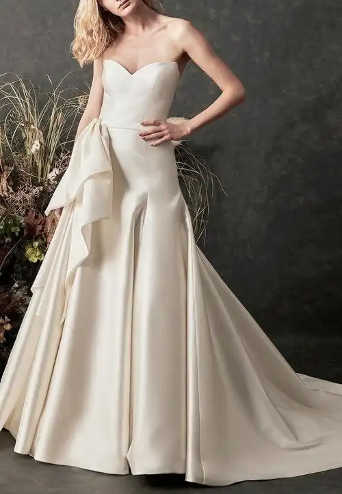 nour高定嫁纱:2021"野花"系列,自然风刺绣复古优雅|裙摆|蕾丝|婚纱