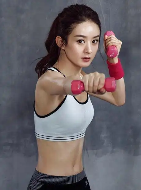 赵丽颖健身全身流汗的样子好美,细胳膊细腿很健康