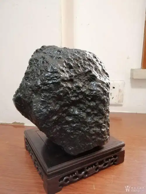 天然黑金石原石摆件(a4572)