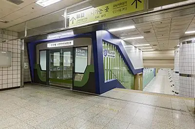 首尔地铁7号线盘浦站变身为复合文化生活空间