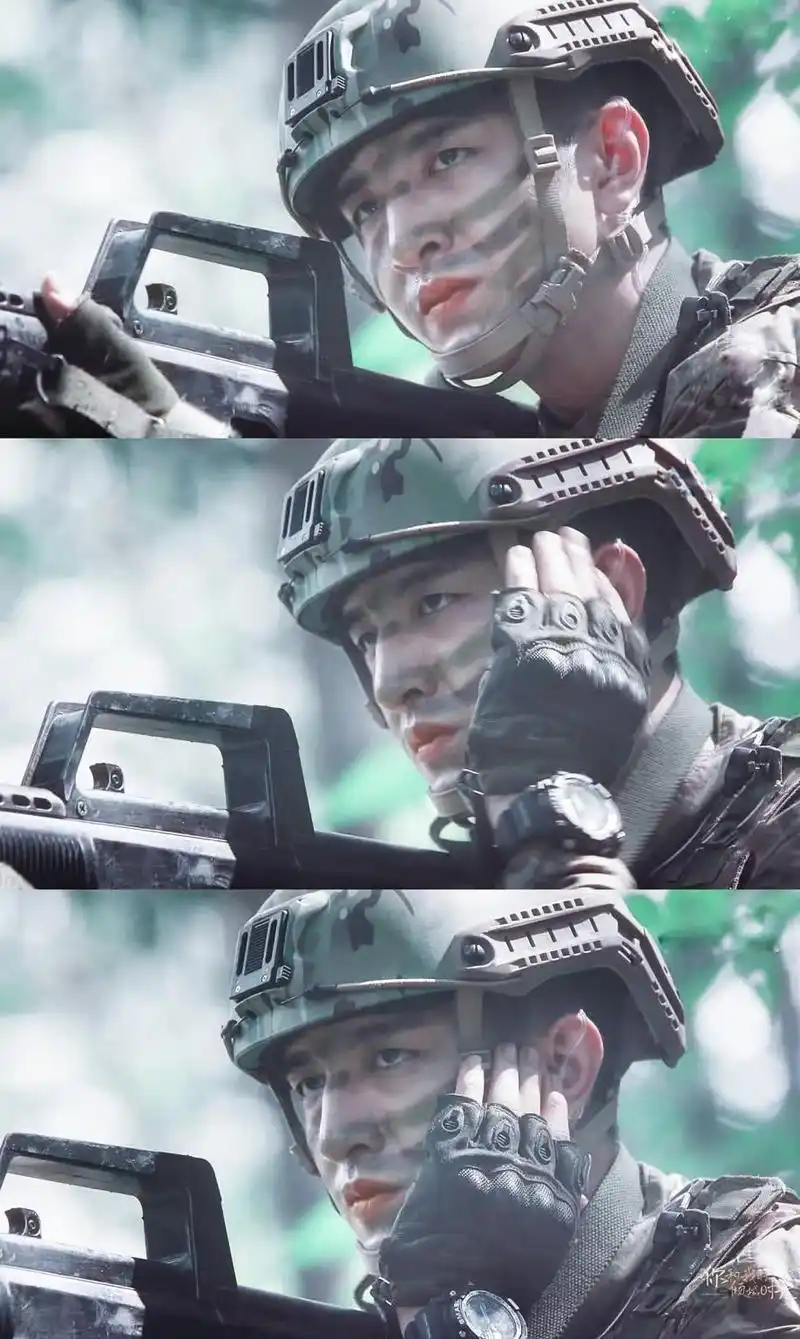 金瀚痞帅西装吸迷妹,网友:《你和我的倾城时光》军人形象很加分