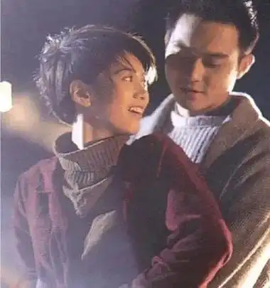 鹿晗关晓彤正式官宣恭喜终于等到这一天