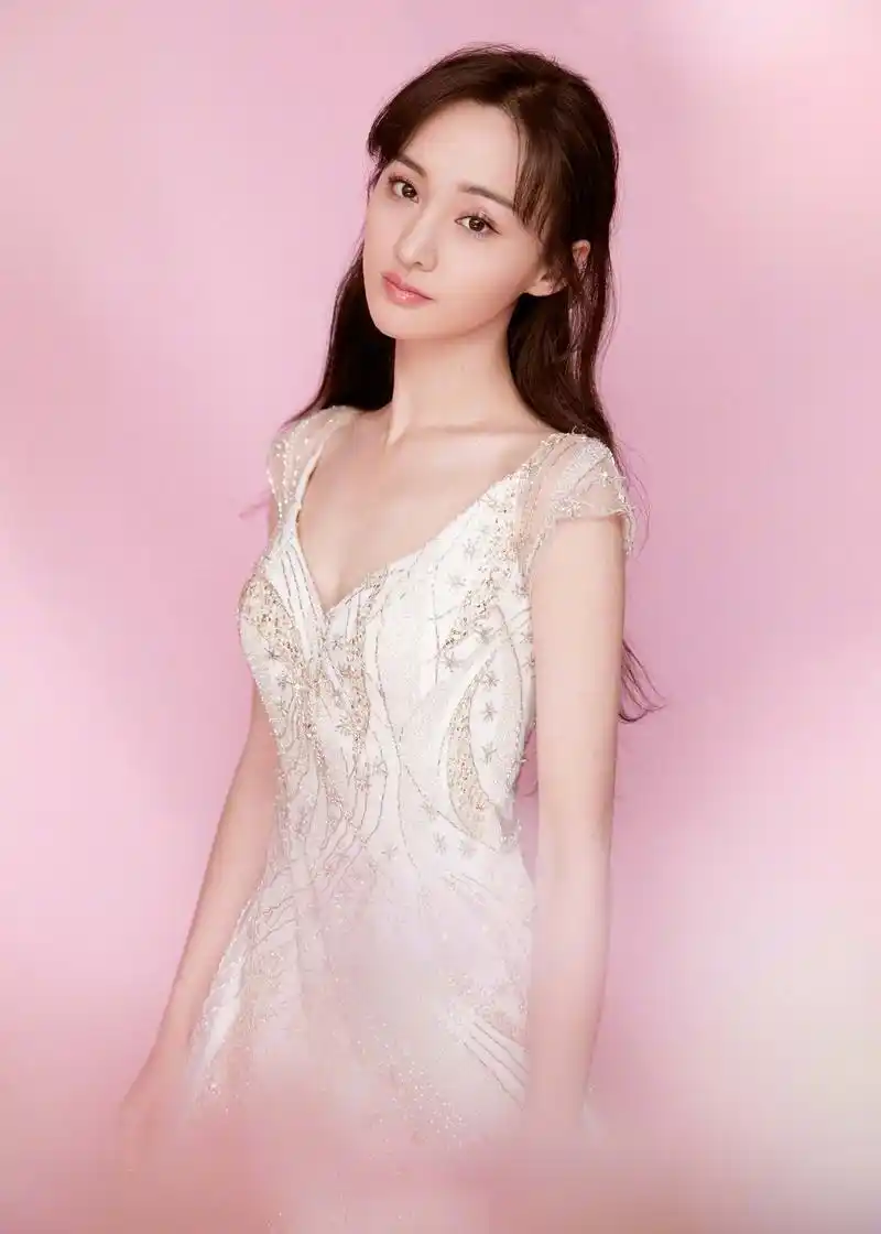 下一秒是精灵郑小爽,19:30锁定湖南卫视苏宁易购嗨爆夜你准备好了吗?