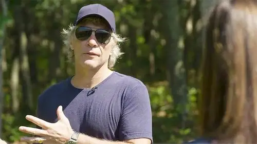 摇滚歌手乔恩邦乔维为食物赈济站出资献力jonbonjovihelpsfoodbank