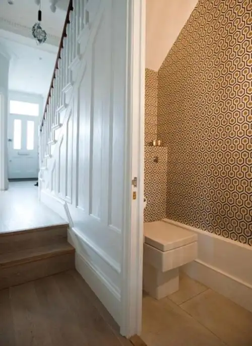 如何利用楼梯下面的空间