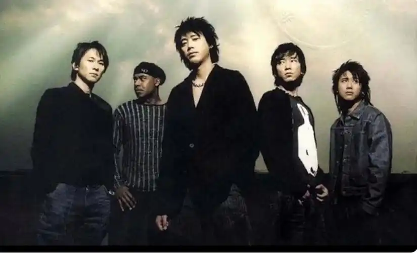 当大家都在赞扬信乐团能写出如此**的作品时,信乐团也并没为这首爆红