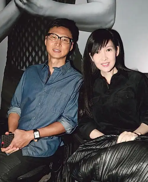 周慧敏自曝患怪病,发作时会剧痛无药可医,向神明求助居然就好了