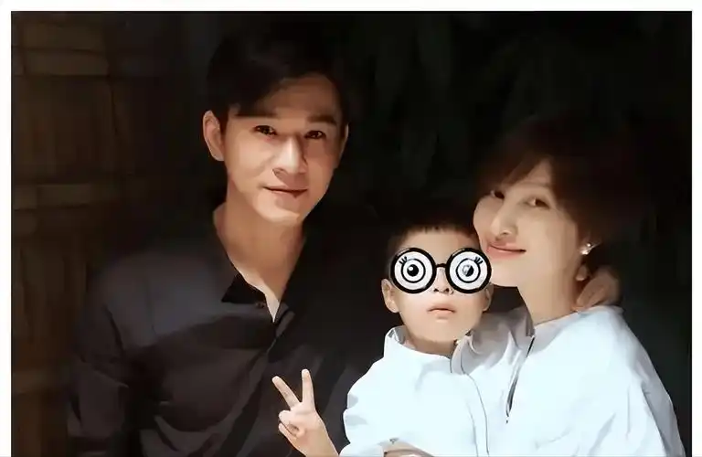 王丽坤与乔振宇8年同居,青春过后,他却娶了小9岁娇妻