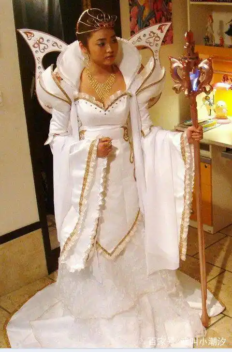 魔仙杖,历代魔仙女王所持有的权杖,拥有强大的魔力.