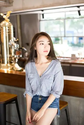 韩范气质氧气美女身材迷人诱惑高清写真照