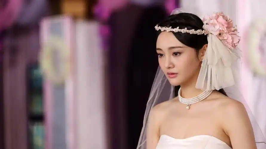 郑爽偏偏喜欢你曝婚纱照