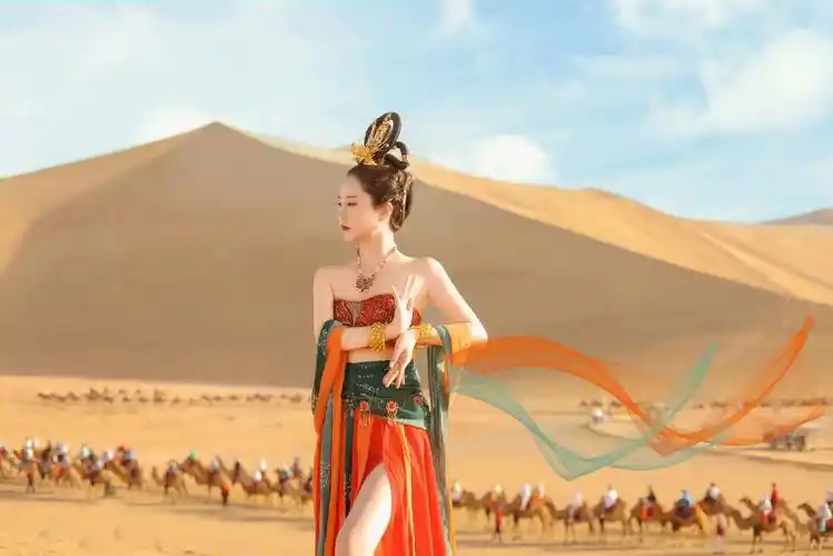 敦煌飞天写真.等了两周终于等到的飞天写真#敦煌飞天 #总要去 - 抖音