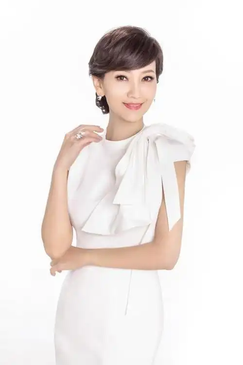 5月10日,国内领先的兴趣教育品牌兴趣岛官宣首位品牌代言人,赵雅芝