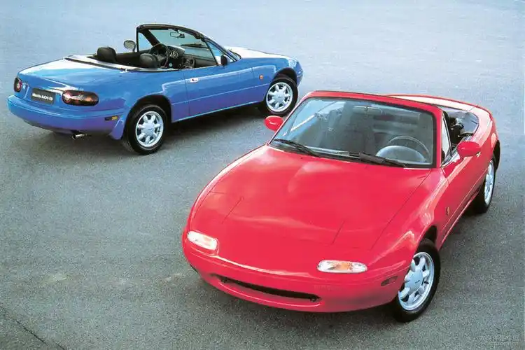 《头文字d》车型盘点之马自达roadster