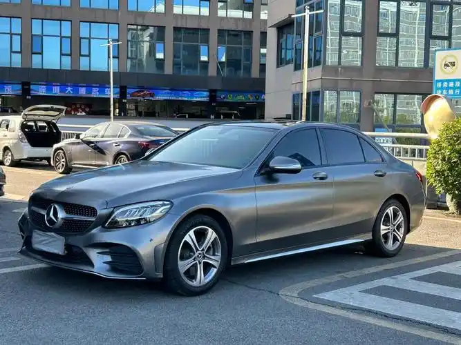 20款20年奔驰c260l运动版 4万多公里 运程启动 自动泊车入位 液晶仪表