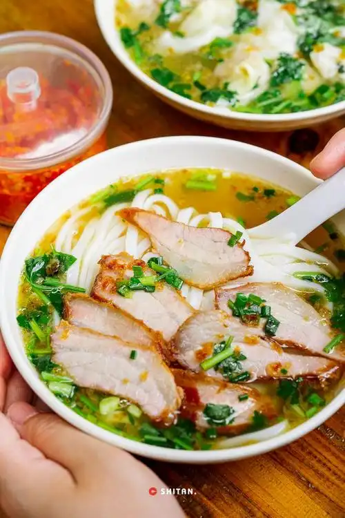 "8毛布肠粉,老板靠它买了房"|粉皮|河粉|云吞|馅料|木耳_网易订阅