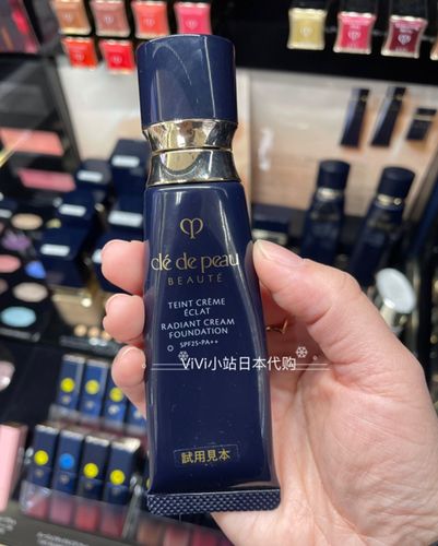 日本本土cpb肌肤之钥光润珂丽柏蒂光缎粉霜粉底遮瑕控油保湿spf25