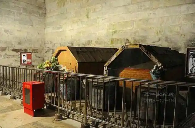 过于严重,实在难以确认身份,也只能作罢,倘若这位女尸不是孝仪纯皇后