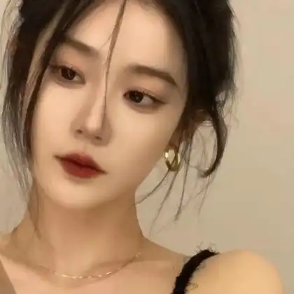 头像女生高级成熟精致大气高清图片