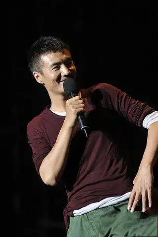 如何评价朴树《好好地》mv?