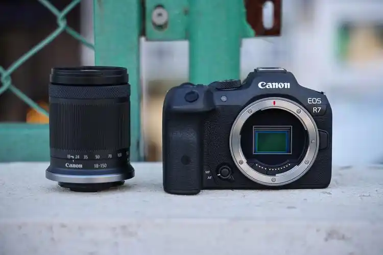 前所未有的对焦与连拍感受 佳能eos r7微单拍摄体验_腾讯新闻