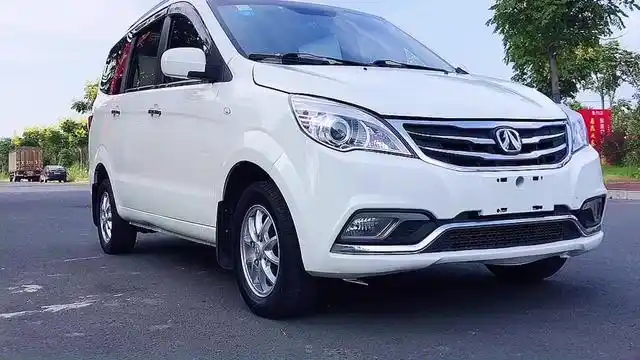 二手车 新到17年差一个月的7座面包车,北汽威旺m30,1