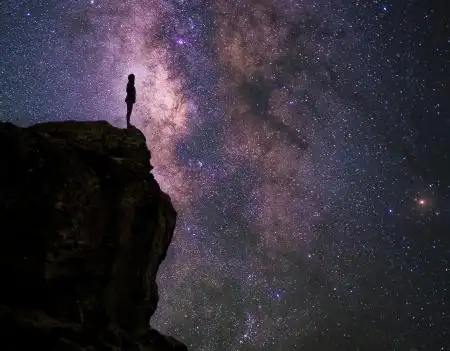 夜晚的星星,一个人,沉思,思考者,图片