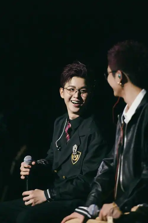 少年进化论十二周年合体#徐浩超话#givemefive夏日限定音乐会##微博