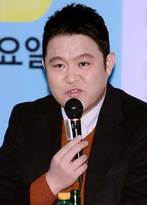 金九拉之子即将歌手出道hiphop才华出众