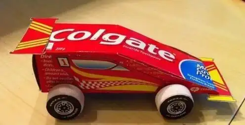 变废为宝 用牙膏盒制作小汽车教程-幼儿手工-魔术铺