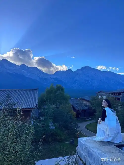 张馨予最新美照分享,美景在路上美人在景里,她真的好美! - 知乎