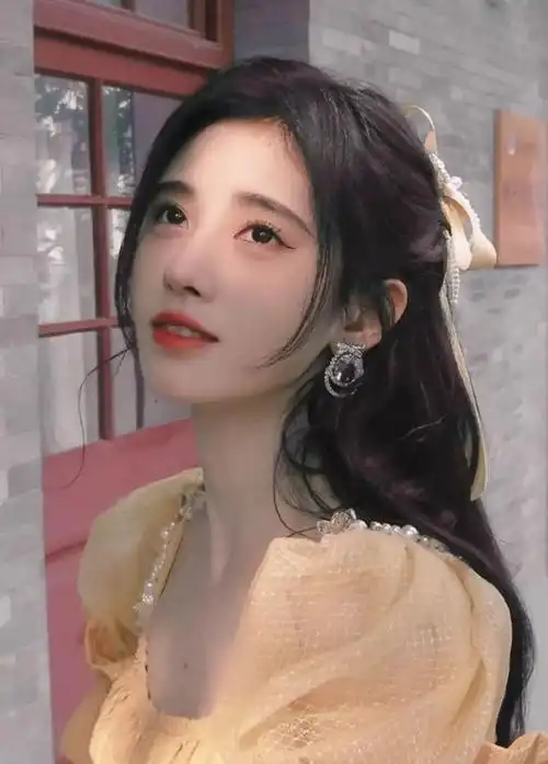 鞠婧祎|张天爱|黄晓明|迪丽热巴_网易订阅