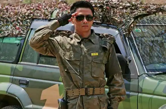 段奕宏刚消停,这三人又站出来,《士兵突击》这些兵虐遍演艺圈!