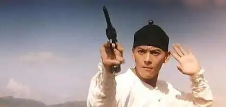 他曾与刘德华齐名,周星驰四大天王都给他配戏_莫少聪