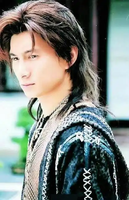 50岁吴奇隆时隔20年再扮萧十一郎 英姿勃发状态满格