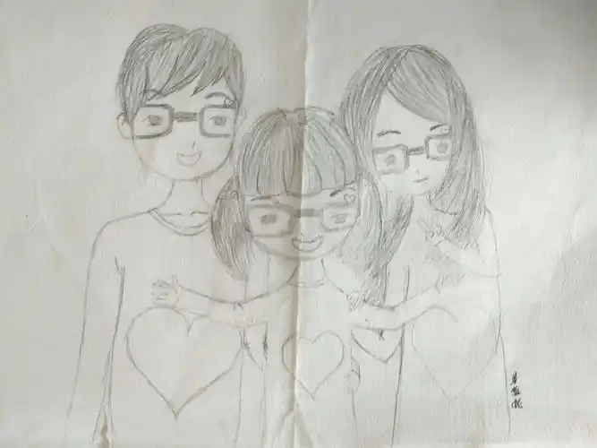 5班部分孩子们制作的优秀全家福和学生卡