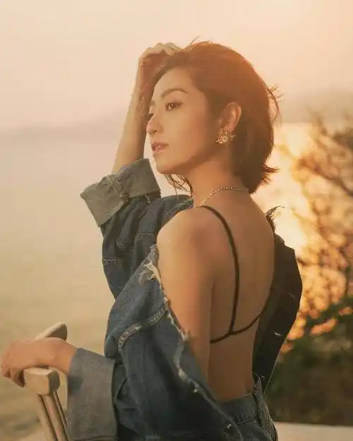 有「tvb最索人妻」之称的陈自瑶(yoyo)与老公王浩信的婚姻状况一直成