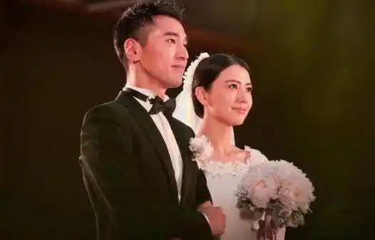 高圆圆与徐静蕾感情较量输的一塌糊涂嫁了赵又廷被公公立规矩