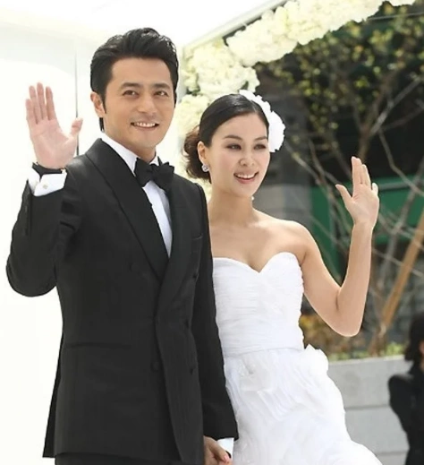 张东健7岁女儿罕曝光遗传爸妈长腿基因身材高瘦双腿纤细