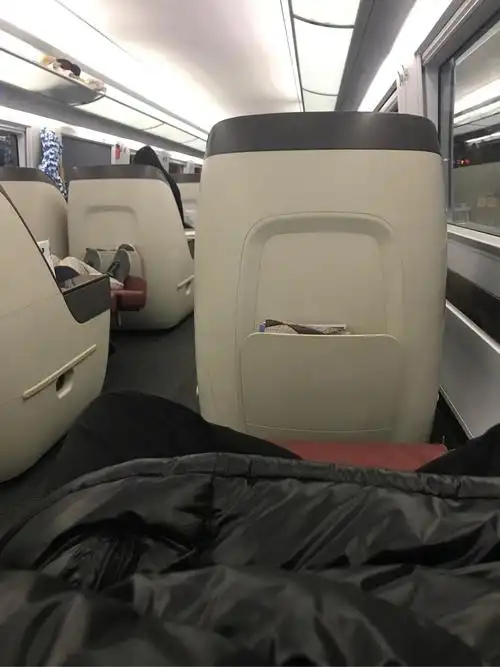 坐高速动车组一等座是什么感受