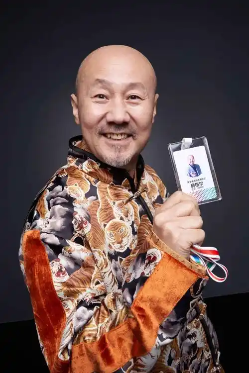 腾格尔有了新工作:黄金酱酒"首席情绪官"_品牌_天堂_全国