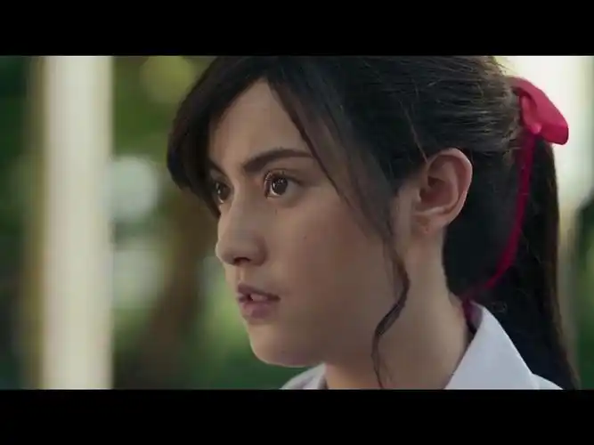 uu们 禁忌女孩第二季第4集的尤里是绝境岛里的那个巫师吧?