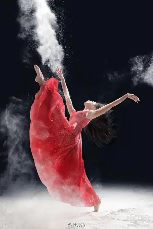 【高清美图】唐诗逸出镜《女儿红》 :功夫到家自然有魂-古典舞-心舞飞