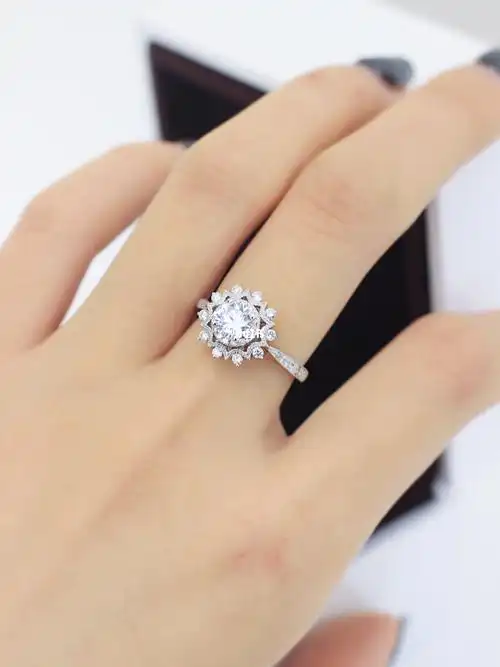 50分巨显大的钻戒95→「玛格丽特」_婚戒_钻戒_婚戒定制_创意园