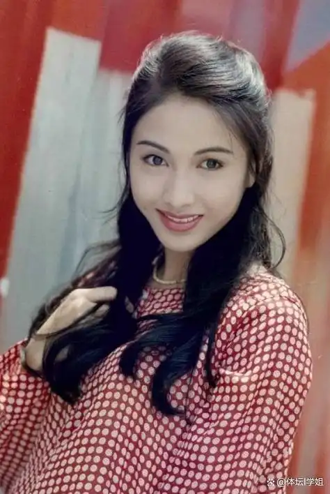 回顾黎姿为救弟弟下嫁残疾富豪如今她过得很幸福