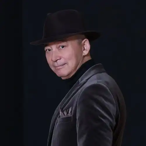 林栋甫:向内而视,从心而画|演员|哲学家|苏格拉底|蒙田随笔|苏菲