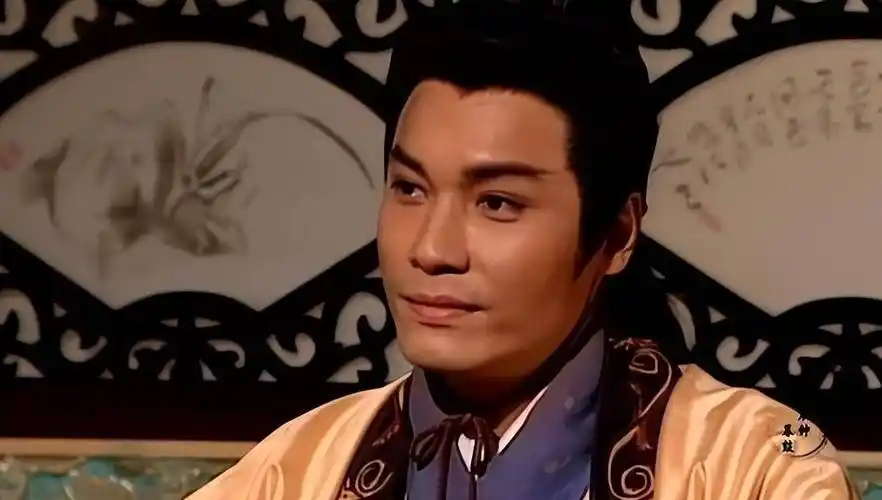 63岁知名男星与两位杨康相聚劲开心,感情生活成谜曾自认育有女儿